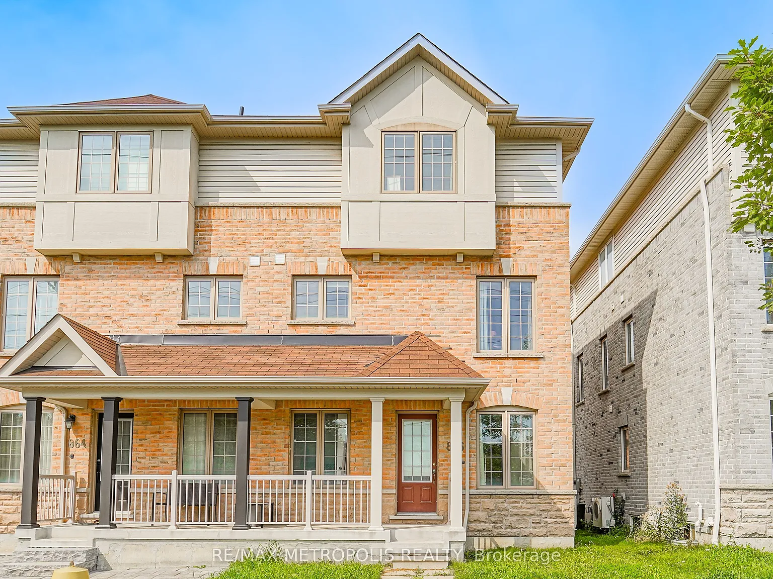 3 bed, $2,900 — Photo 3