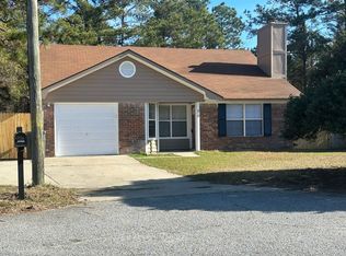 610 Honey Creek Ln, Hinesville, GA 31313