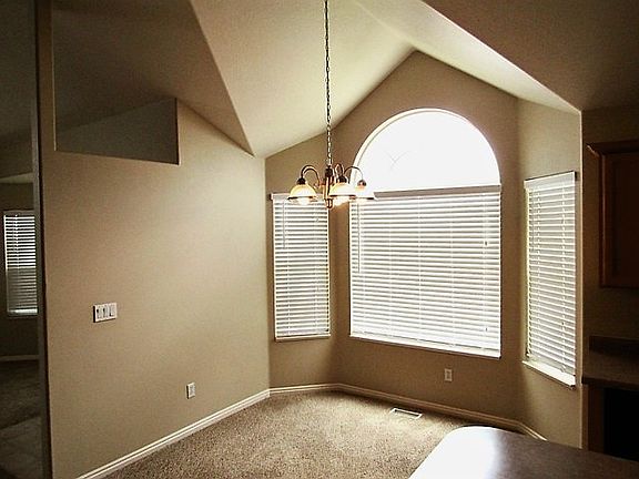 3rd image of 6060 Castle Park Ln