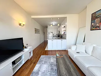 Rented by City Connections Realty