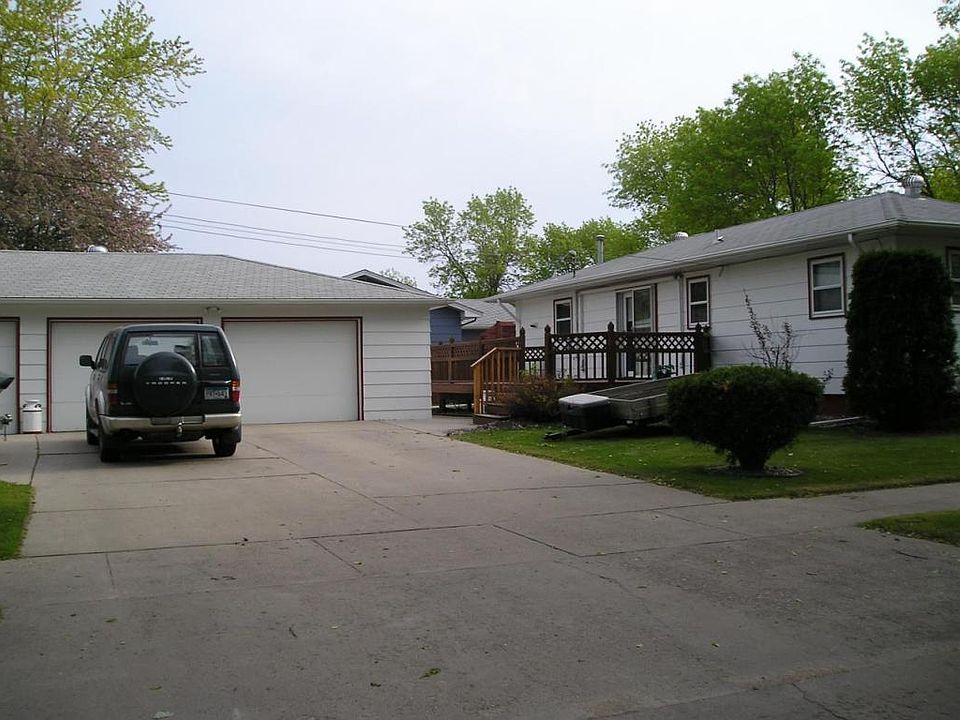 2nd image of 1218 S 17th St