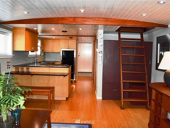 4th image of 1080 W Ewing Place #W-13
