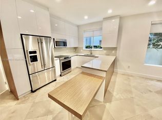 3070 Shipping Ave, Coconut Grove, FL 33133