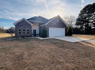 725 Ghering Rd, Jacksonville, AR 72076