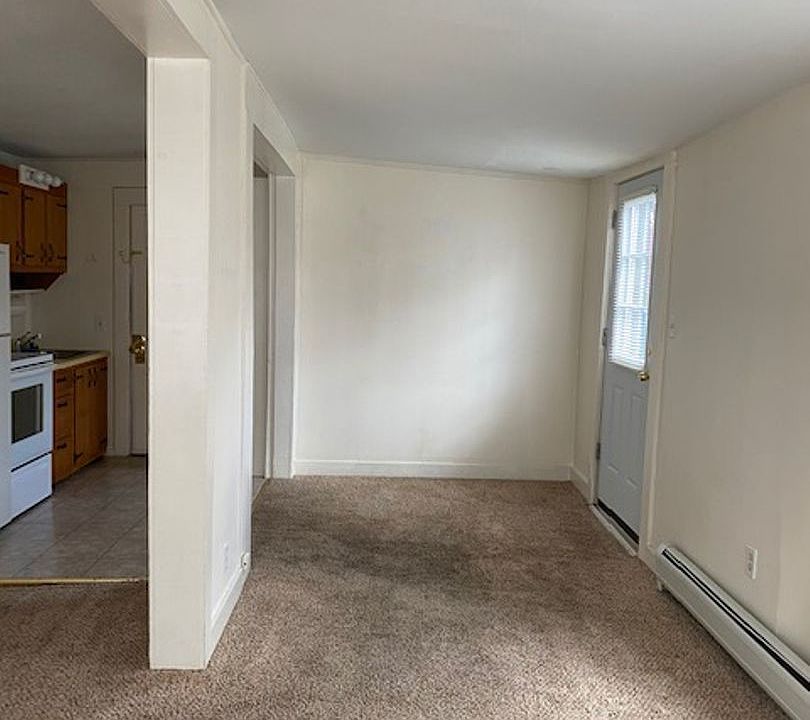 38 Railroad St Apartments Charlestown, NH Zillow