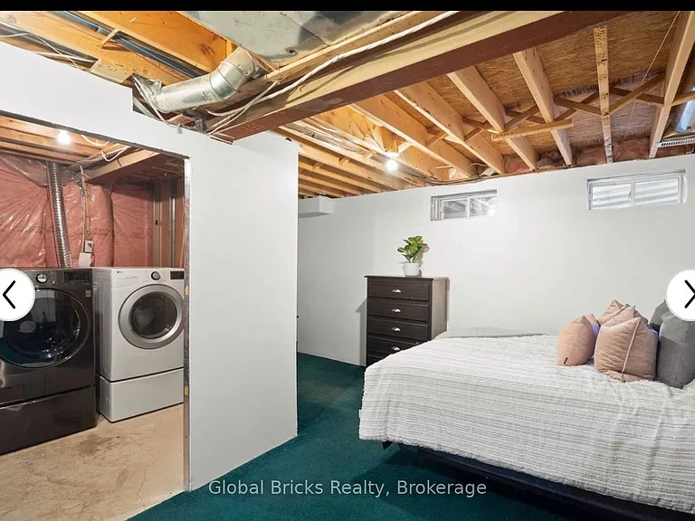 83 Monaco Ct — Photo 13