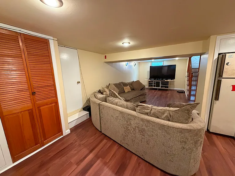 14 Nelson Ave — Photo 22