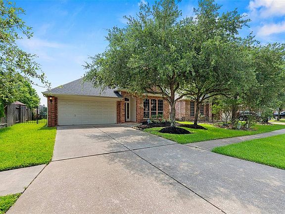 2nd image of 9918 Sand Dollar Dr