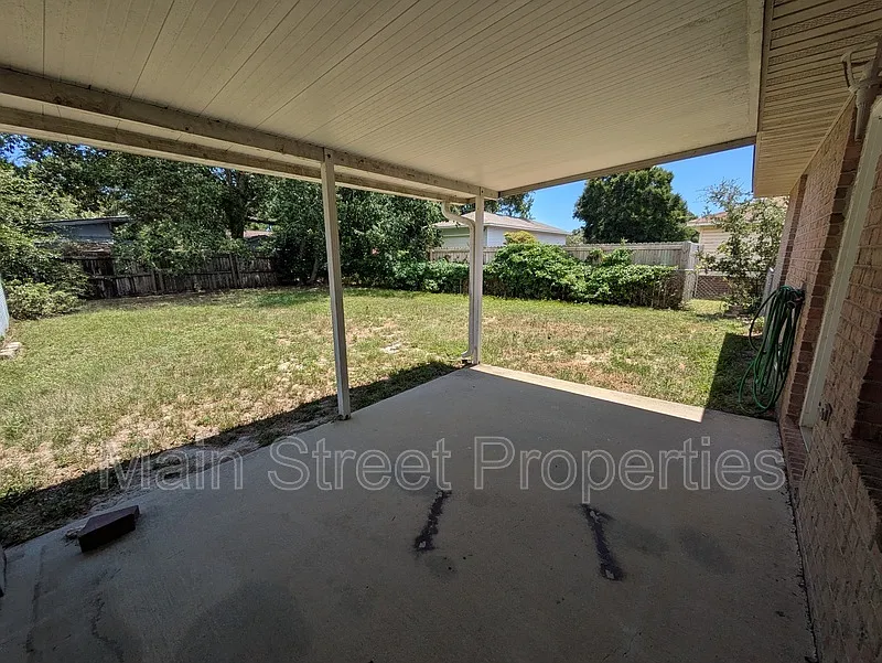 2 bed, 2.0 bath, 1073 sqft, $1,465 — Photo 3
