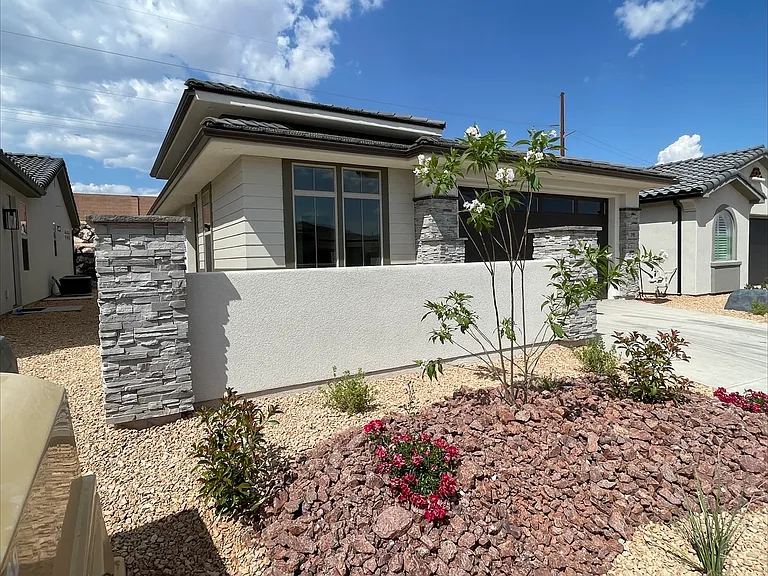 198 W Camino Borde — Photo 1