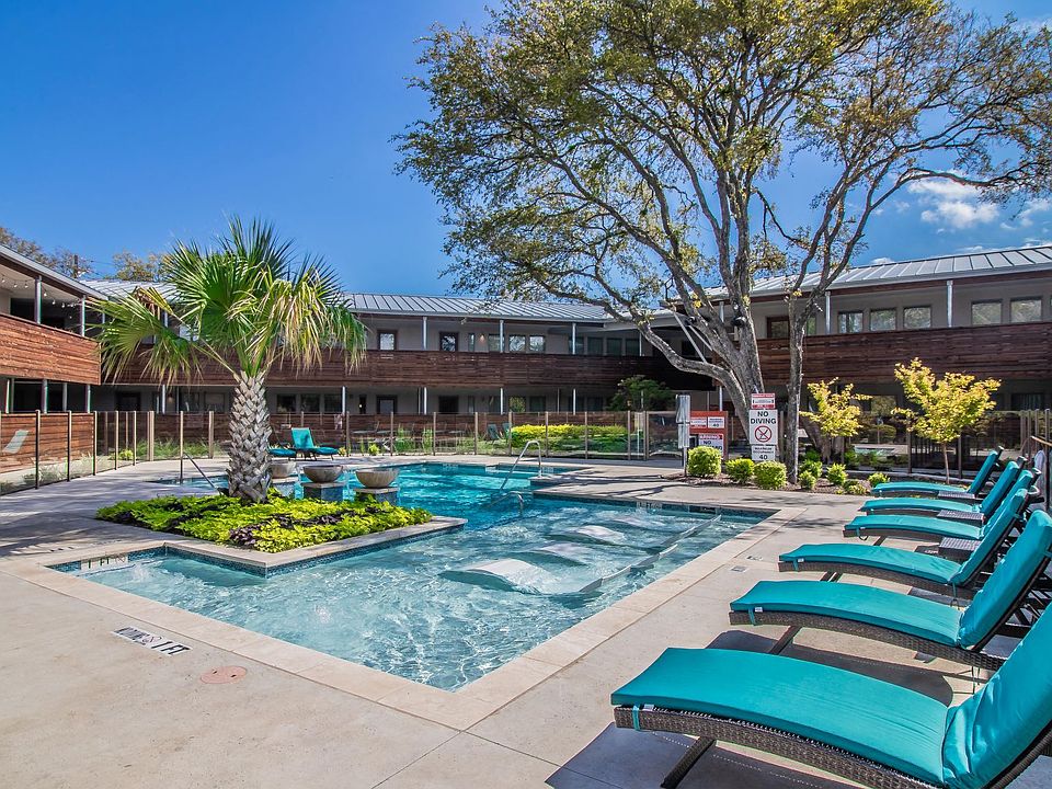 Cool off or catch some sun by our sparkling resort-style pool.