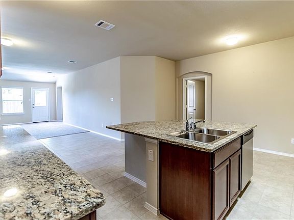 5th image of 2512 Saldana Dr