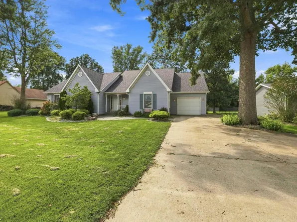 711 Laura Ln, Sweetser, IN 46987