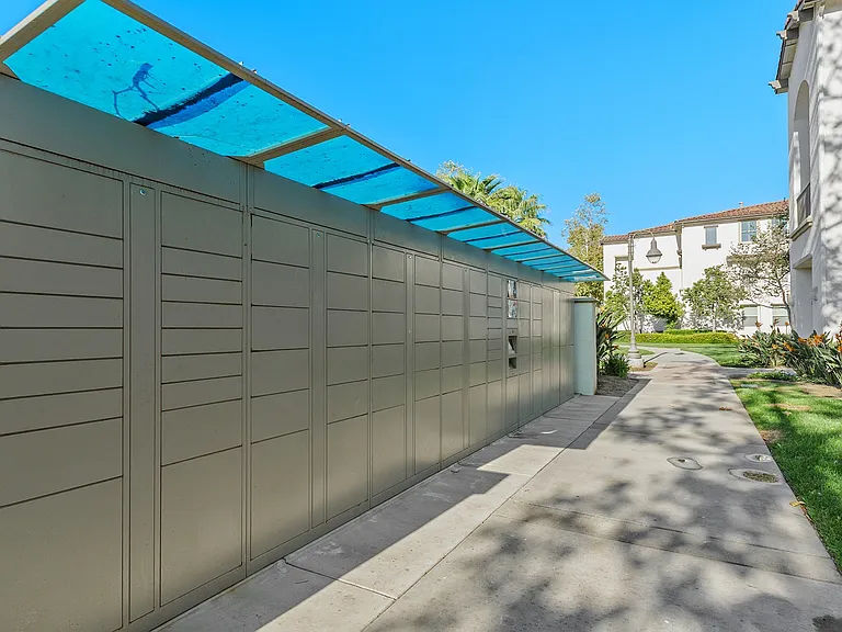 Secure package lockers designed for everyday convenience.