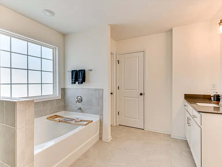 251 Haverford Dr — Photo 12