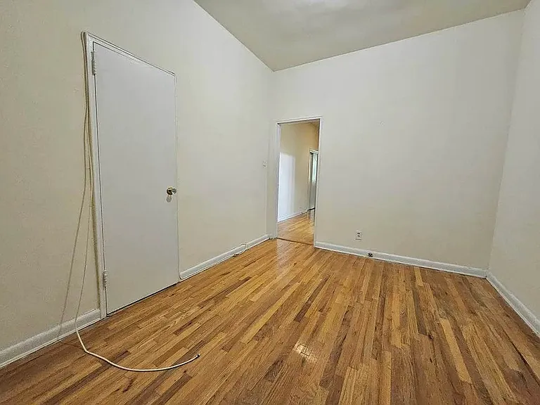 506 E 88th St #2O — Photo 5