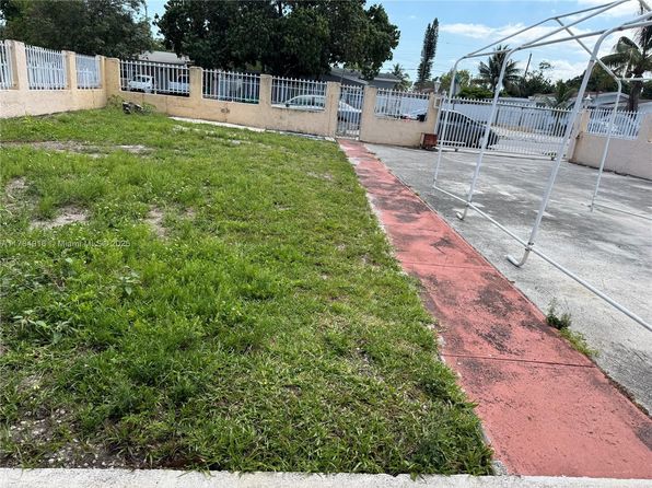 3041 NW 95th Ter, Miami, FL 33147