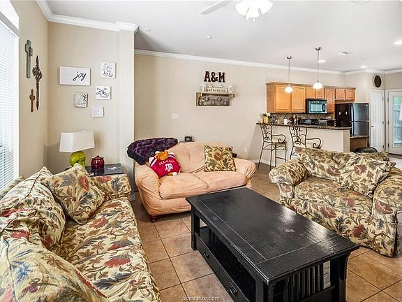 5th image of 305 Holleman Dr Unit 1107