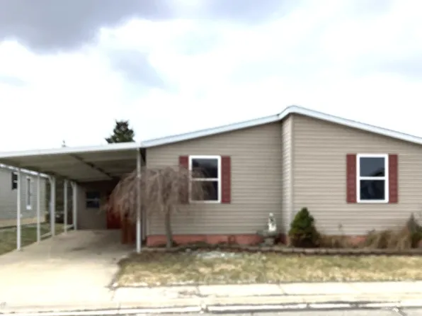 49465 Conservation Trl #467, Utica, MI 48315