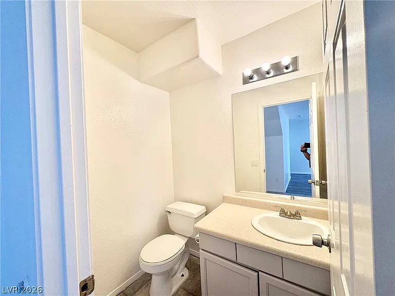 1040 Pahrump Valley Blvd #3 — Photo 4