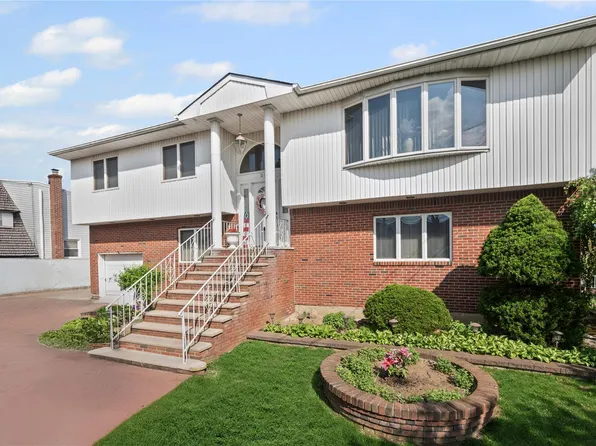 257 FRANKLIN Street, Elmont, NY 11003