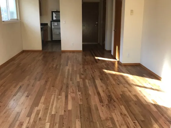 2827 14th Ave W, Seattle, WA