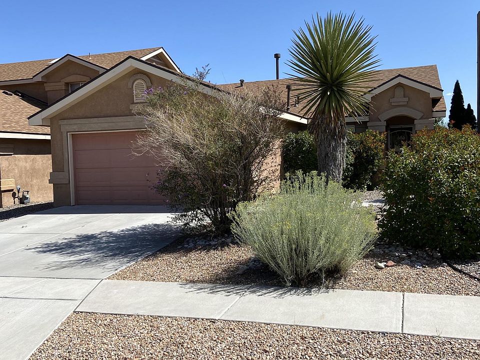 1st image of 10412 Griffon Dr NW