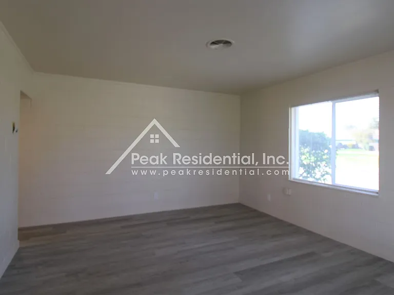 4801 Valletta Way — Photo 3
