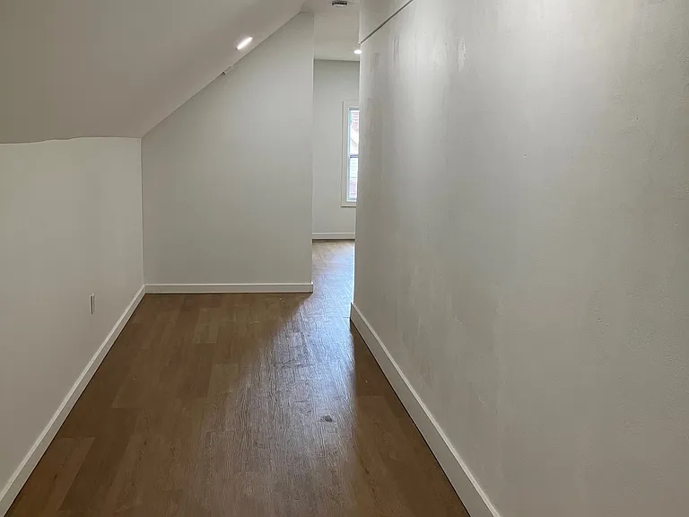2330 N 47th St — Photo 15