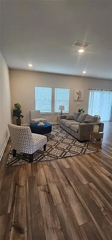 3 bed, 2.5 bath, 1842 sqft, $2,950 — Photo 3