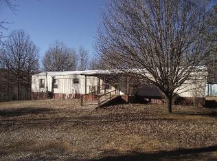 395 Mount Comfort Rd, Savannah, TN 38372