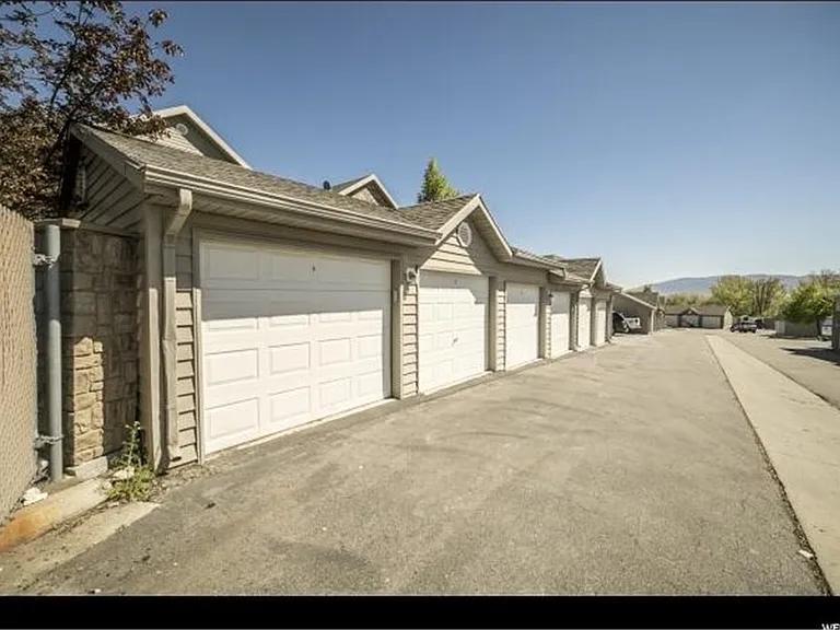 1598 W Westbury Way #I — Photo 3