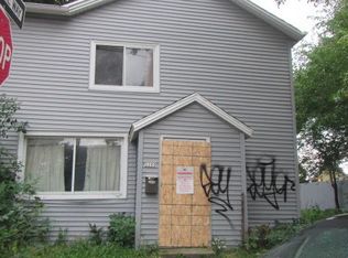 2200 S 14th St, Milwaukee, WI 53215
