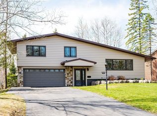 3821 E 3rd St, Duluth, MN 55804