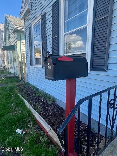 3rd image of 40 113th Street