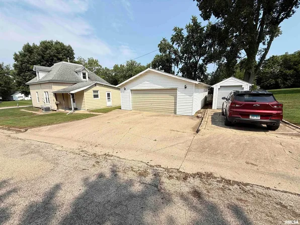 416 S Prairie St, Lacon, IL 61540