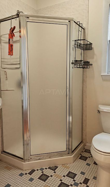 1st image of 587 Riverside Ave #5