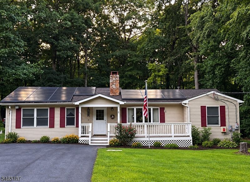 1st image of 979 Owassa Rd