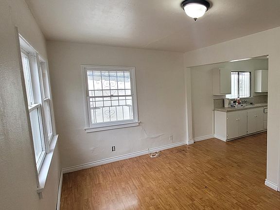 3rd image of 416 N Ditman Ave