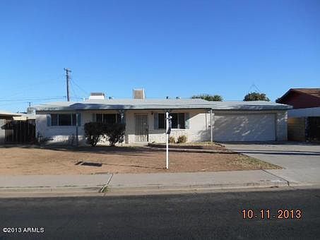 1st image of 2214 E 3rd Dr