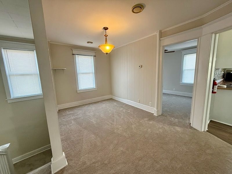 2nd image of 404 W Broad St #2