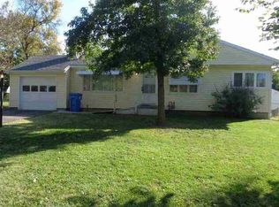 3004 SE Illinois Ave, Topeka, KS 66605