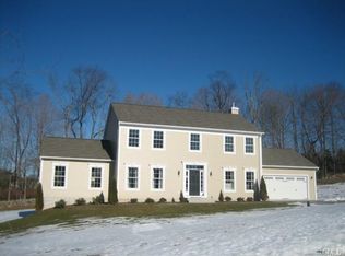 4 Galloping Hill Rd, Bethel, CT 06801