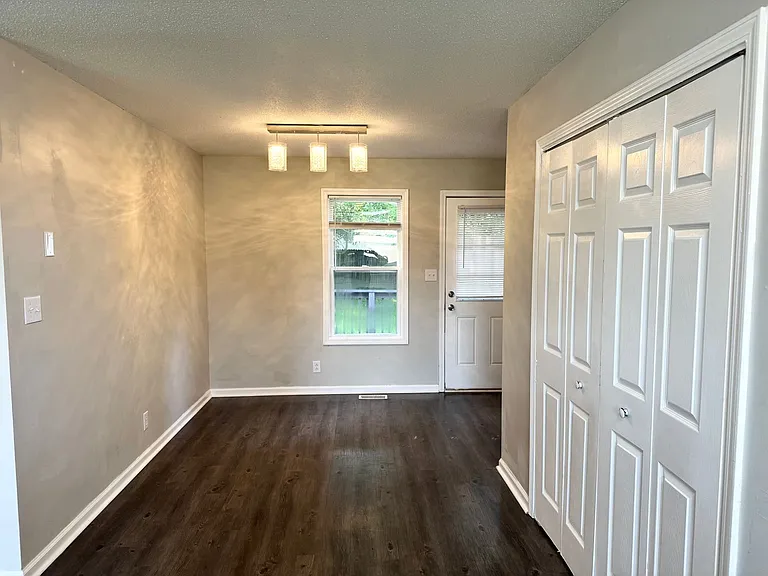 1804 Harbor Dr — Photo 6
