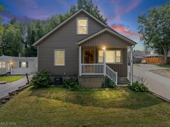 694 Highland Ave, Barberton, OH 44203
