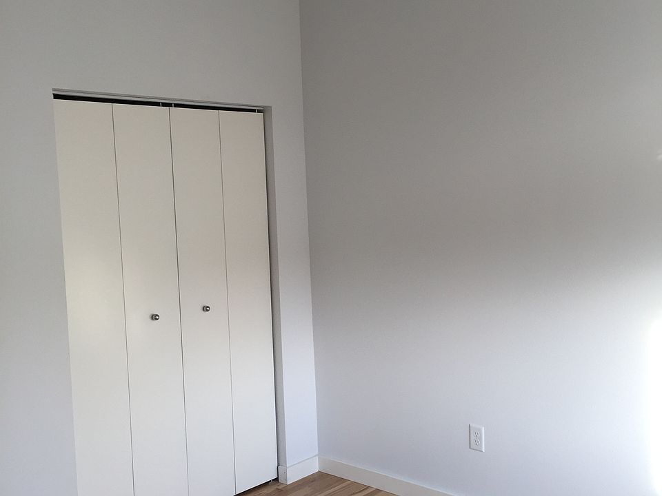 2nd image of 491 W 8th Ave APT 1