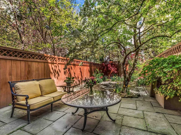 33 West 95th Street image 20 of 23