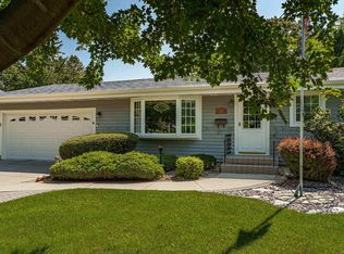 765 Odana Ln, Madison, WI 53711