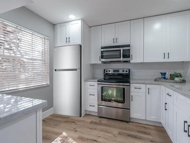1579 Springside Dr — Photo 6
