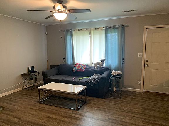 3rd image of 2436 Moorewood Dr